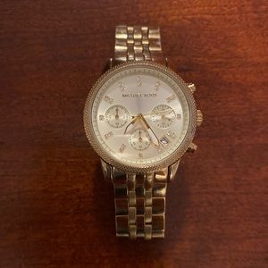 Michael Kors Women Round Face Gold Watch